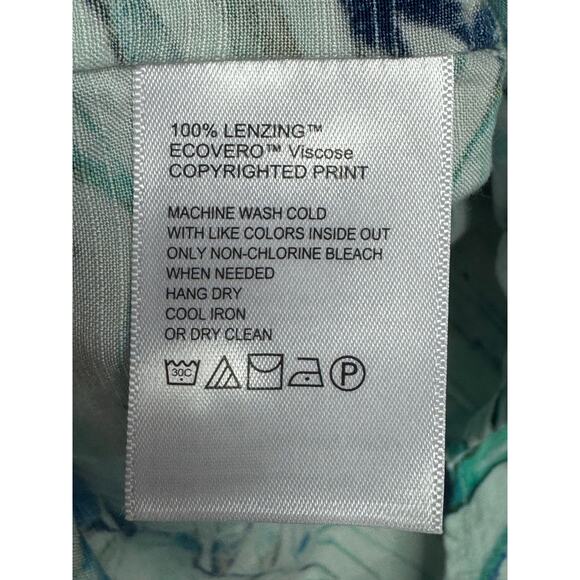 Tommy Bahama The Veracruz Cay Men's Floral Button Up Hawaiian Shirt - Size M - Picture 5 of 5